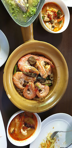 Lotus Thai Singapore - Hospitality and gastronomy