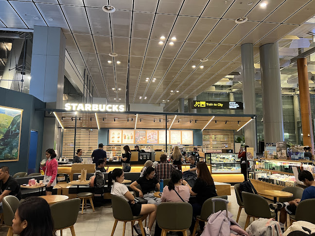 Starbucks Terminal 3 Departure Hall - Singapore
