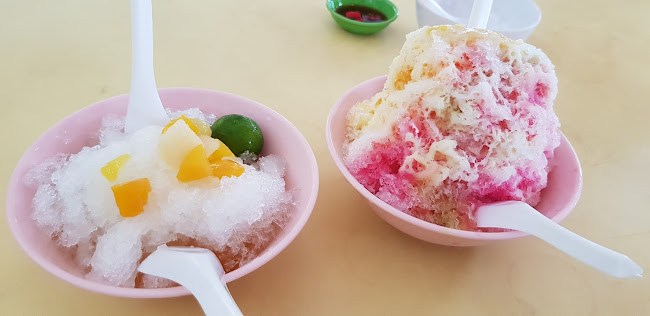 Blk 216 Bedok Food Centre and Market