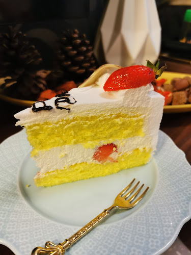 126 Connection Bakery - Hospitality and gastronomy