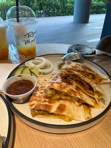 Comentarii opinii despre Rocky Master