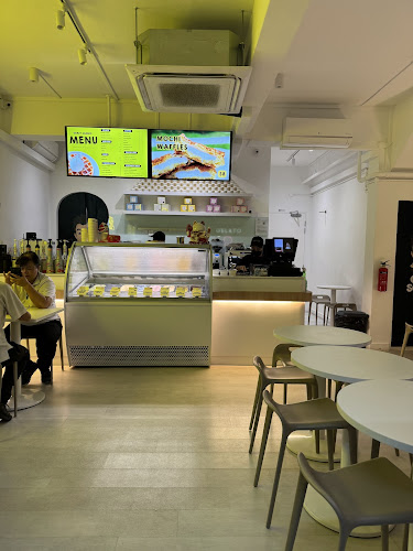 77 Circuit Rd, #01-460, Singapore 370077