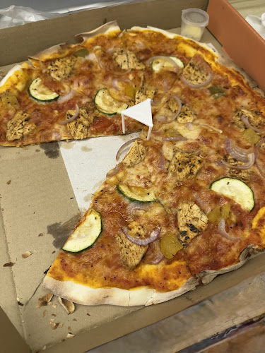 Opinii despre Sol Pizza în Singapore - Hospitality and gastronomy