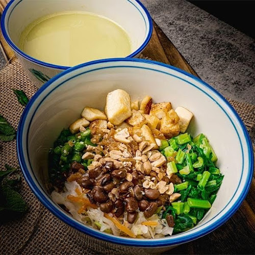 Living Wholesome Vegetarian (Thunder Tea Rice) - Singapore