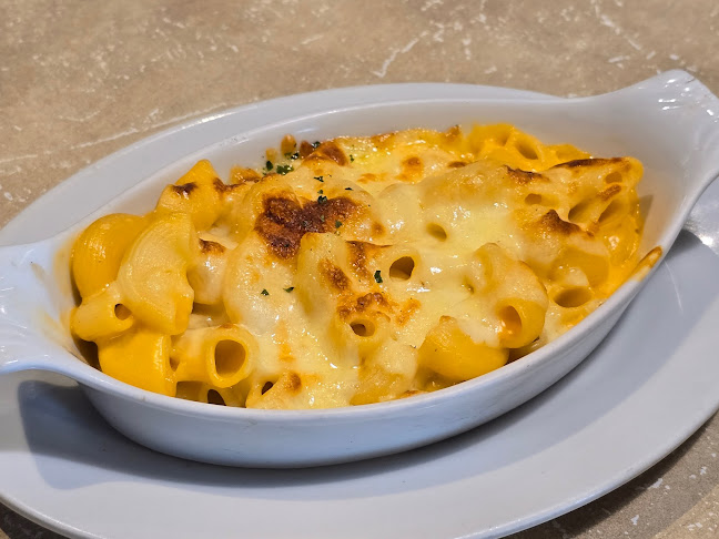 Buddy Hoagies Café & Grill (Waterway Point)