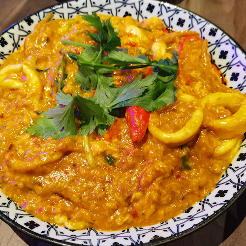 136 Tessensohn Rd, Singapore 217699