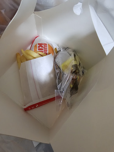 Opinii despre Burger King SAFRA Choa Chu Kang în Singapore - Hospitality and gastronomy