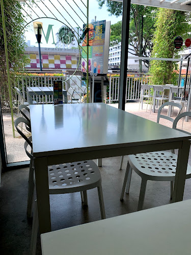 Comentarii opinii despre Nom Bistro