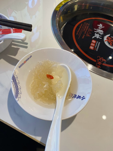 Comentarii opinii despre 小龙坎 Xiao Long Kan Hotpot (Westgate)