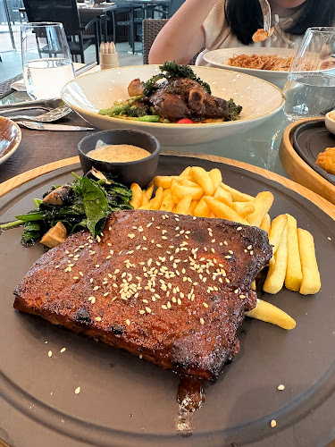 Escape Restaurant @ One Farrer Hotel - Hospitality and gastronomy