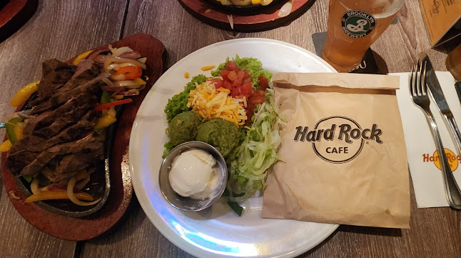 Hard Rock Cafe - Singapore