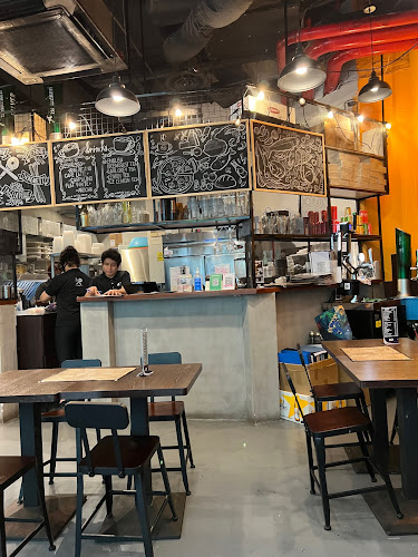 16 Collyer Quay, #01-13 Centre, Singapore 049318