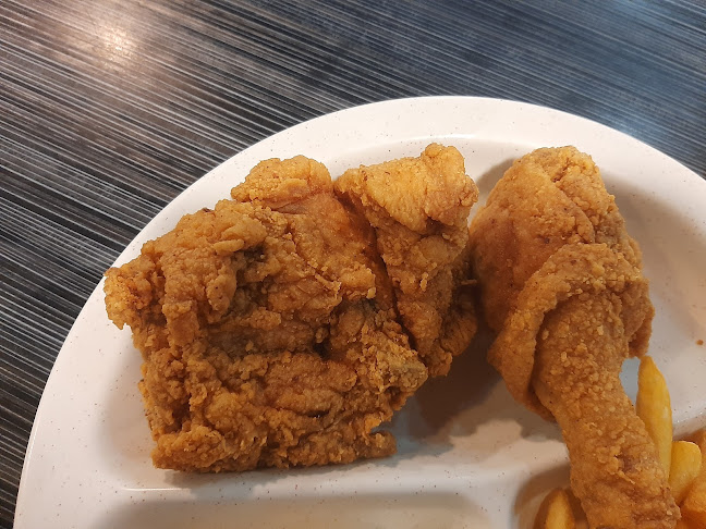 Arnold's Fried Chicken Main Branch - Hospitality and gastronomy