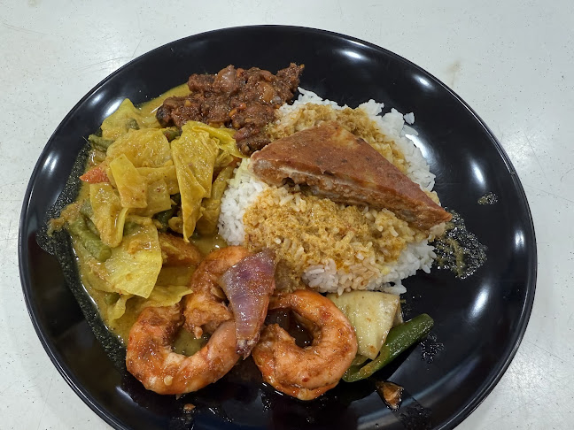 Ocean Curry Fish Head - Singapore