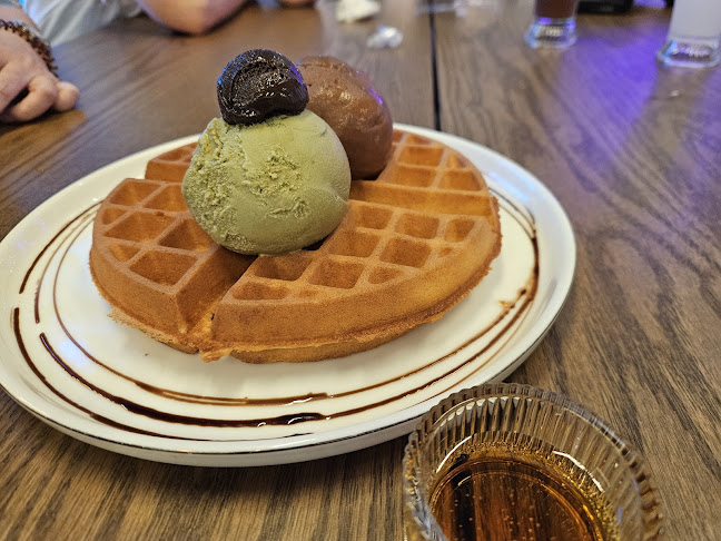 Overscoop (Orchard Central): Freshly Made Waffles - Singapore