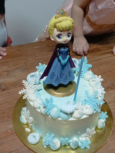 Charlotte Grace Cakeshop - Hospitality and gastronomy