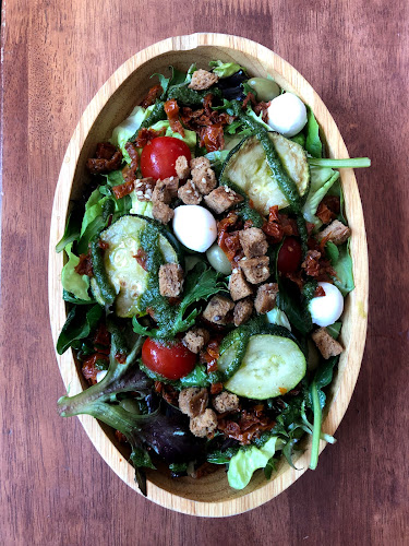 Opinii despre Brotzeit German Beer Bar and Restaurant - Katong în Singapore - Hospitality and gastronomy