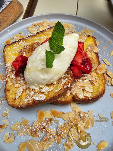 Opinii despre MERCI MARCEL TIONG BAHRU în Singapore - Hospitality and gastronomy