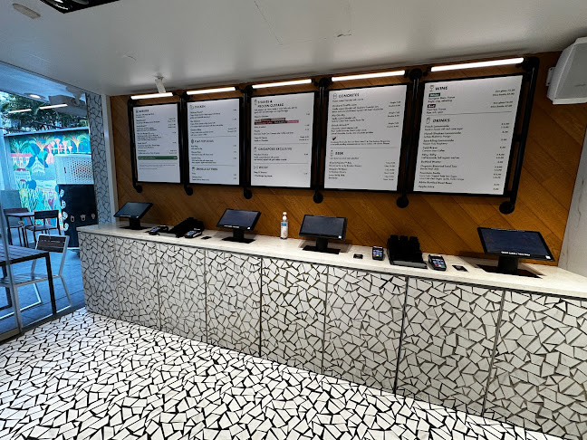 Shake Shack - Hospitality and gastronomy