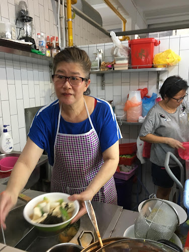 元发酿豆腐 Guan Huat Yong Tau Foo - Hospitality and gastronomy