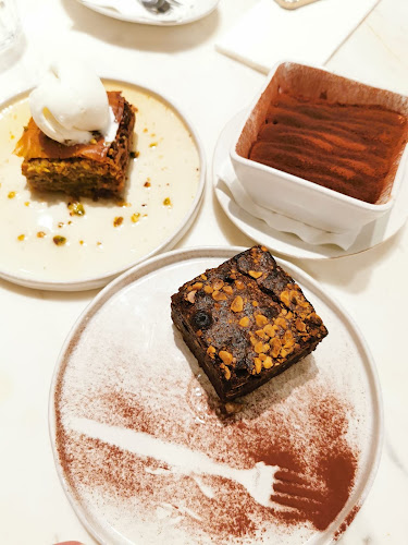 163 Tanglin Rd, #02-142/144 Tanglin Mall, Singapore 247933