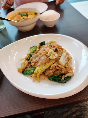 Opinii despre Lotus Thai Singapore în Singapore - Hospitality and gastronomy