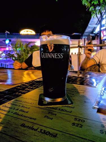 Mel's Place Restaurant & Bar - Hospitality and gastronomy