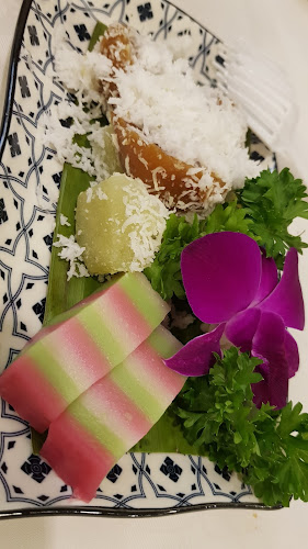 Comentarii opinii despre Straits Chinese Nonya Restaurant 土生坊正宗娘惹餐馆 (1953)