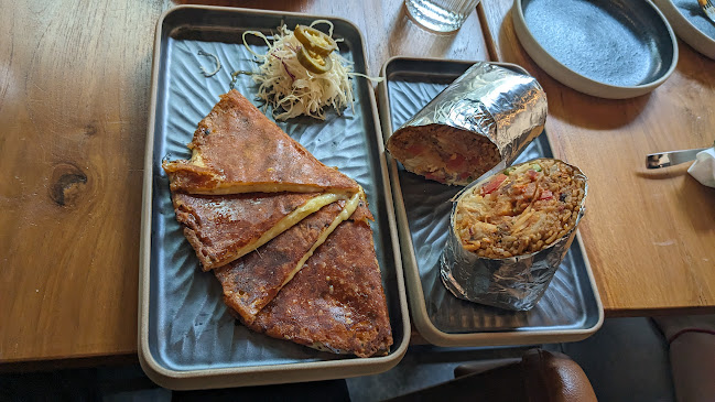 Comentarii opinii despre Starbucks City House