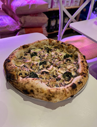 Gusta Sourdough Pizza Co. - Hospitality and gastronomy