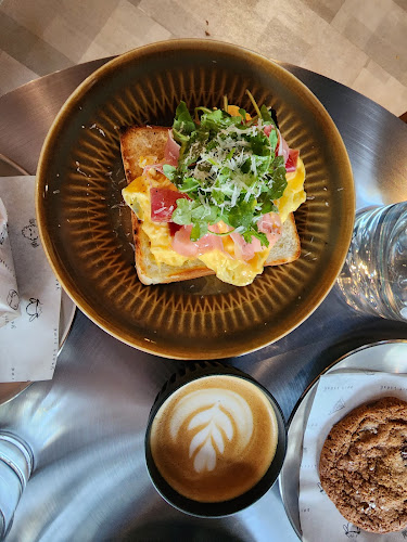 Yeast Side - Sourdough Pizza & Craft Beer (Farrer Park) - Hospitality and gastronomy