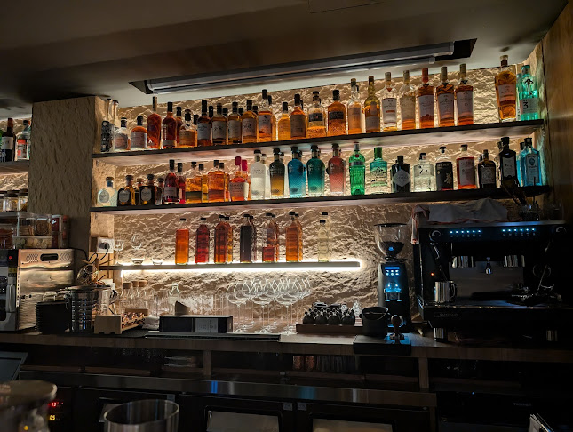 Opinii despre Lunì - Scent, Bar & Kitchen în Singapore - Hospitality and gastronomy