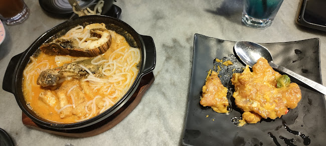 Wok Master Paya Lebar Square |Singapore Chinese Restaurant | Chili Crabs Curry Fish Head