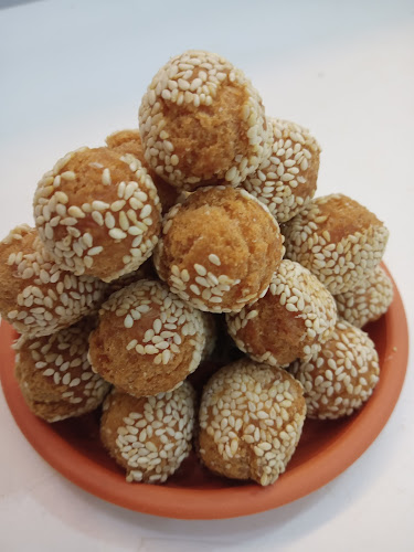 Comentarii opinii despre Amethyst Pastry & Cakes