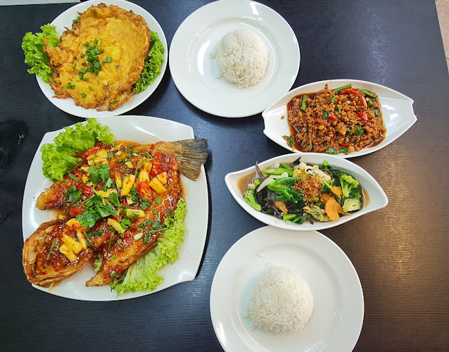 Comentarii opinii despre Moona Thai Kitchen..