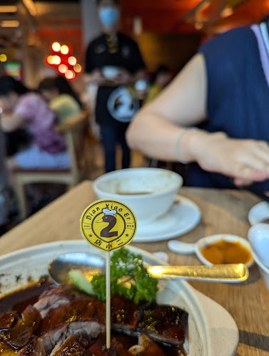 1 HarbourFront Walk, #02-138 9 VivoCity, Singapore 098585