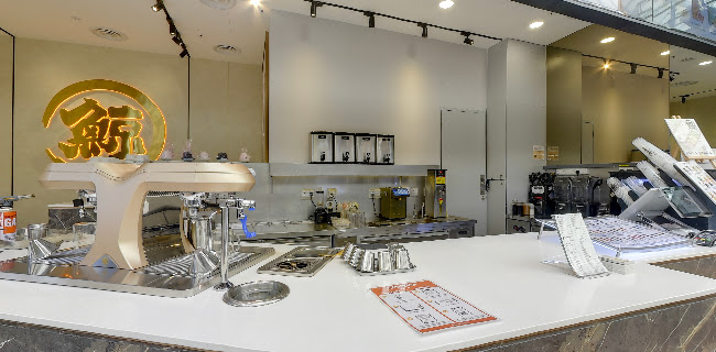 The Whale Tea SG - Jurong Point - Hospitality and gastronomy