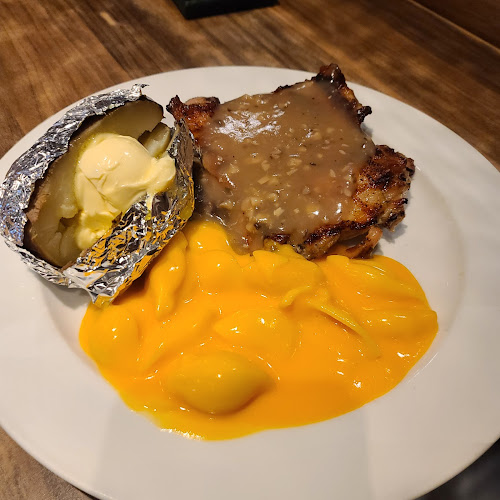 604 Sembawang Rd, #B1-12/13/14 Sembawang Shopping Centre, Singapore 758459