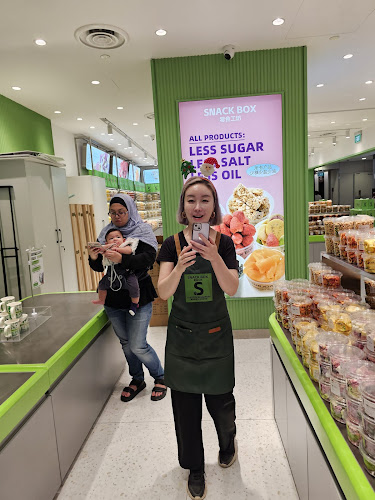 SNACK BOX 零食工坊 @ Pasir Ris Mall - Hospitality and gastronomy
