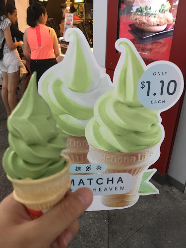 Opinii despre McDonald's Bedok Mall în Singapore - Hospitality and gastronomy