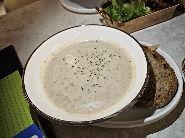 COLLIN'S® Tampines 1 - Hospitality and gastronomy