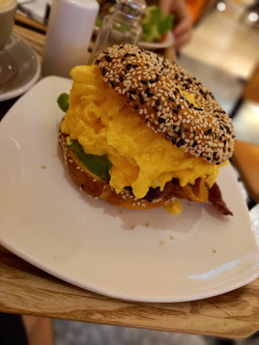 30 Raffles Pl, #01-11 CIMB Plaza, Singapore 048622