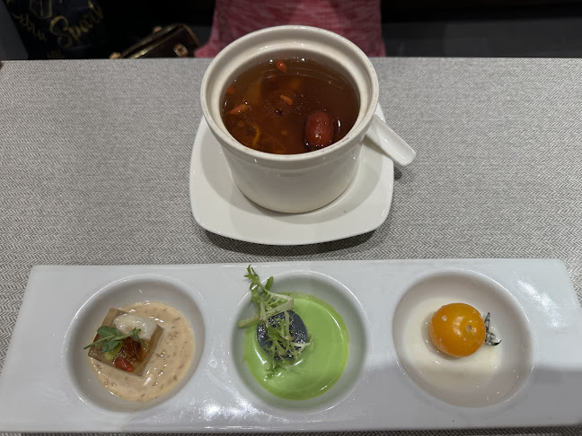 elemen 元素 - Singapore