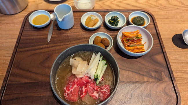 Na Oh - Hospitality and gastronomy