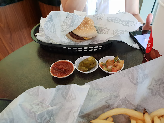 Carl's Jr. - Hospitality and gastronomy