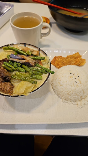 Comentarii opinii despre Red Apple Veggie Cafe