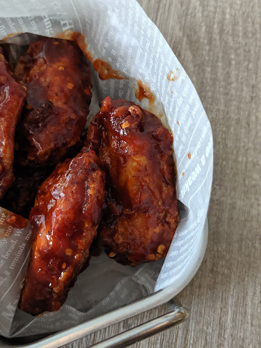 Opinii despre Lazy Lizard - NEWest în Singapore - Hospitality and gastronomy