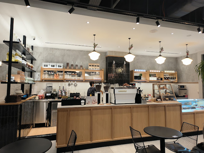 391 Orchard Rd, #B1-39 / 40, Singapore 238872