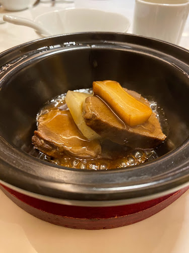 Yue Bai - Hospitality and gastronomy