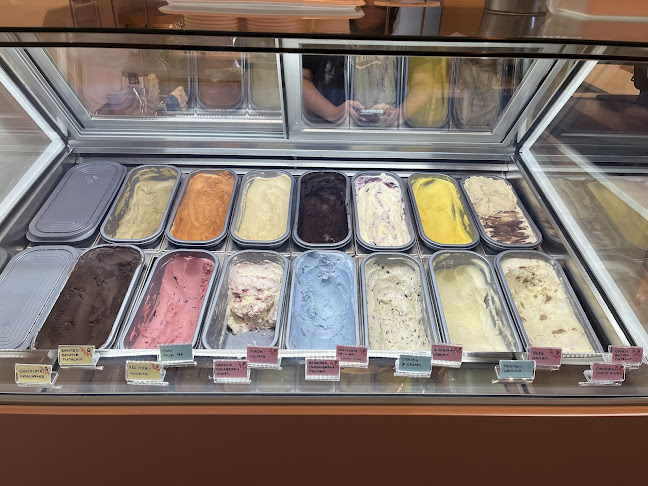 Opinii despre Seven Scoops and Bakes în Singapore - Hospitality and gastronomy